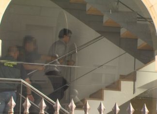 Prisión provisional, comunicada e sen fianza para o autor confeso do triplo crime de Valga
