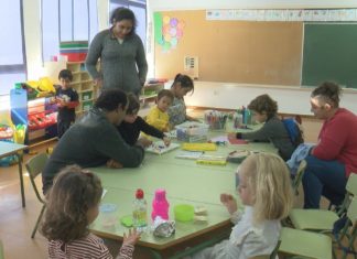 As escolas unitarias presumen dunha ensinanza máis personalizada https://www.youtube.com/watch?v=pdRcu-NCHB4&feature=youtu.be