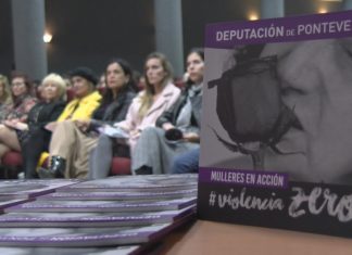 A Deputación leva a Meis o espectáculo “Regueifa 2.0” para concienciar aos máis pequenos A Deputación leva a Meis o espectáculo "Regueifa 2.0" para concienciar aos máis pequenos