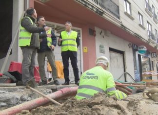 A reforma da rúa Progreso de Sanxenxo podería rematarse antes da fin do ano A reforma da rúa Progreso de Sanxenxo podería rematarse antes da fin do ano