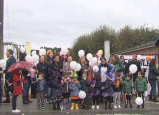 CONFAPA Galicia e FANPA Pontevedra súmanse ás manifestacións das nais do colexio de Carril Confapa Galicia e Fanpa Pontevedra súmanse ás manifestacións das nais do colexio de Carril