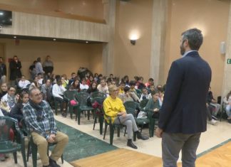 O pleno infantil de Vilagarcía escolle a súa alcaldesa O pleno infantil de Vilagarcía escolle a súa alcaldesa