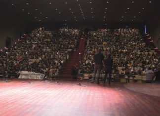 Mías de 720 alumnos de Vilagarcía mobilizáronse contra a violencia de xénero Mías de 720 alumnos de Vilagarcía mobilizáronse contra a violencia de xénero