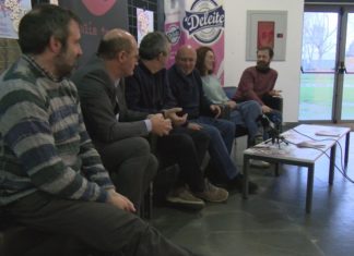 Talía Teatro estrea mañá venres en Rianxo a súa última función: ‘Lambetadas’