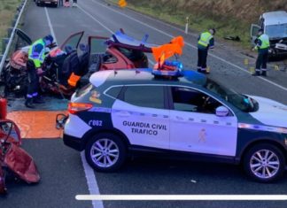 Unha falecida e un ferido grave nun accidente de tráfico en Caldas Unha falecida e un ferido grave nun accidente de tráfico en Caldas