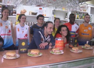 A hamburguesería Barrantes lanza a hamburguesa deportiva para apoiar aos clubs de Vilagarcía A hamburguesería Barrantes lanza a hamburguesa deportiva para apoiar aos clubs de Vilagarcía