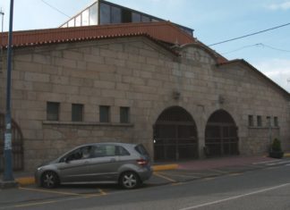 Cambados reforma a cuberta da praza de abastos mentres continúa cos trámites para a nova instalación Cambados reforma a cuberta da praza de abastos mentres continúa cos trámites para a nova instalación