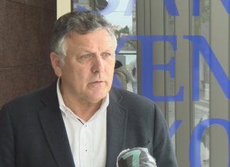 O alcalde de Sanxenxo pide a dimisión da ministra de Traballo por alarmar ao sector turístico O alcalde de Sanxenxo pide a dimisión da ministra de Traballo por alarmar ao sector turístico