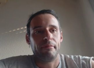 Jonathan Estévez, un salnesán en Alemaña preocupado pola situación de España Os salnesáns residentes en Alemaña preocupados pola situación de España