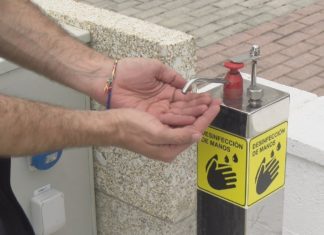 O concello de Meaño instala 7 dispensadores de desinfección nas rúas con más tránsito da localidade O concello de Meaño instala 7 dispensadores de desinfección nas rúas con más tránsito da localidade