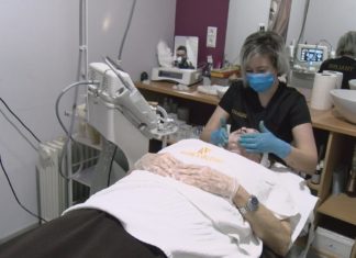 Os salóns de beleza intentan recobrar a ‘normalidade’