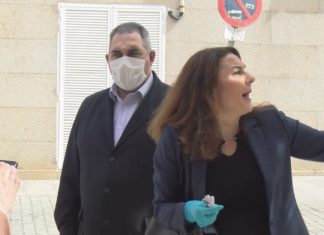 O PP de Cambados critica ao goberno local por suspender o mercado ambulante O PP de Cambados critia ao goberno local por suspender o mercado ambulante