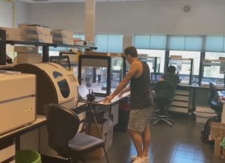 A Área Sanitaria Santiago-Barbanza incorpora tecnoloxía de nova xeración á loita contra o COVID