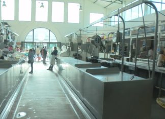 Os vendedores da praza de Vilagarcía mobilizaranse para evitar o traslado do mercado ambulante Os vendedores da praza de Vilagarcía mobilizaranse para evitar o traslado do mercado ambulante
