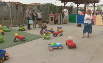 Preocupación e incerteza entre os pais e nais polo protocolo marcado para o vindeiro curso escolar