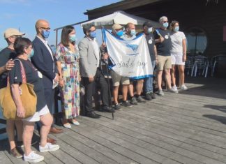 Unha frota de peregrinos navegan a ría de Arousa no seu Camiño cara Santiago