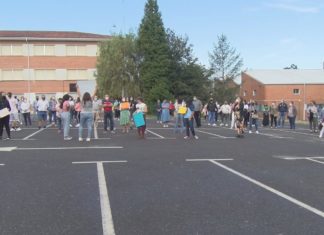 A ANPA do IES A Salgueira mobilízase para que o concello ou a Xunta desinfecten o pavillón de Vilalonga A ANPA do IES A Salgueira mobilízase para que o concello ou a Xunta desinfecten o pavillón de Vilalonga