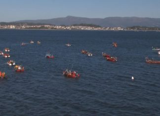 Rañeir@s da Ría de Arousa reunirase coa conselleira de pesca para comezar a campaña de libre marisqueo. Rañeir@s da Ría de Arousa reunirase coa consellería de para comezar a campaña de libre marisqueo.