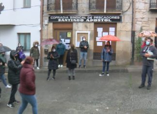 Mariscadores de Carril pídenlle ao patrón maior que mova ficha para cesar a actividade