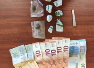 Requisan vinte gramos de haxíx en Boiro
