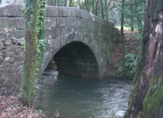 A Deputación da Coruña saca a contratación a ampliación da ponte sobre o Rego Pesqueira
