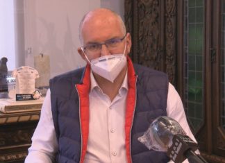 Freire nega a súa deficiente xestión durante a pandemia