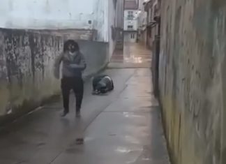 Lamentable agresión a un indixente no Grove
