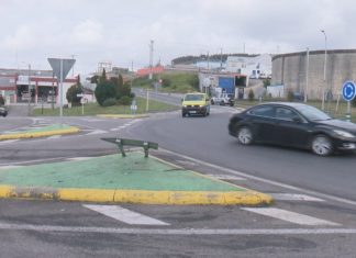 A Policía Local de Ribeira abre dilixencias contra un condutor accidentado que se deu á fuga