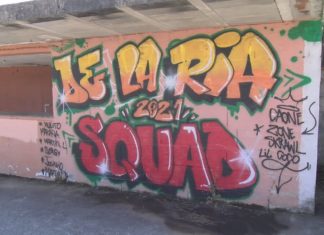 Cambados descubre aos autores das pintadas do campo do Beiramar no novo videoclip de De La Ría Squad Cambados descubre aos autores das pintadas do campo do Beiramar no novo videoclip de De La Ría Squad