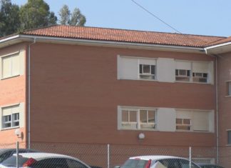 A renovación da cuberta do IES de Vilalonga, no verán