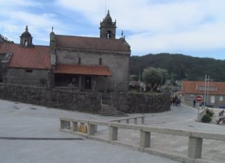 Rematan as obras de humanización da contorna da igrexa de Simes en Meaño Rematan as obras de humanización da contorna da igrexa de Simes en Meaño