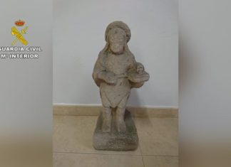 Recuperan no Ézaro a escultura de San Xoán Bautista roubada nunha vivenda da Pobra