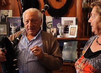 Rianxo chora pola morte de Xosé Romero, fundador do mítico grupo Os Rosales de Asados