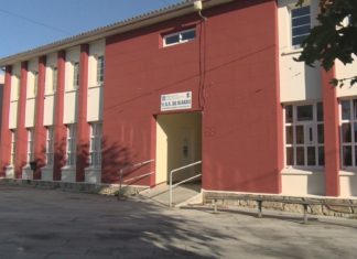 Malestar no CRA de Rianxo polos recortes no profesorado