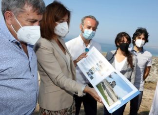A Xunta presenta en Ribeira a Guía de boas prácticas para a identificación e acondicionamento de miradoiros
