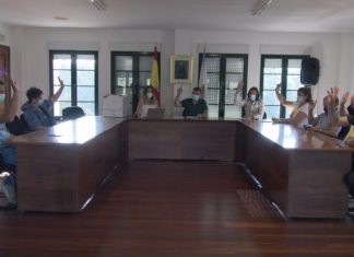 Portas decretará un día de loito e mudará as contas municipais de Abanca polo peche da sucursal Portas decretará un día de loito e mudará as contas municipais de Abanca polo peche da sucursal