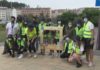 Doce voluntarios ‘bótanse ao Camiño’ para informar aos peregrinos e colaborar na limpeza da ruta