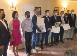 Cambados entrega os premios aos tres mellores viños do 2020 Cambados entrega os premios aos tres mellores viños do 2020