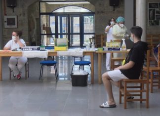 O Sergas realiza un cribado en Portas ante o número elevado de casos activos na poboación moza O Sergas realiza un cribado en Portas ante o número elevado de casos activos na poboación moza