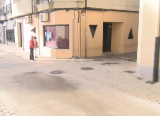 Investigan a malleira a un mozo en Ribeira