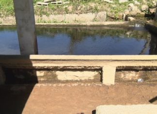 Veciños de Guillán denuncian a falta de limpeza das súas rúas tralas riadas das semanas pasadas Os veciños de Guillán séntense abandonados pola falta de limpeza das súas rúas tralas riadas