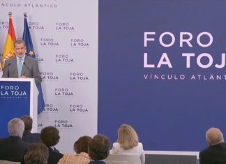 Filipe VI abre o terceiro Foro da Toxa facendo un chamamento a defender os valores democráticos