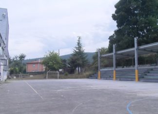 A Xunta investirá 200 mil euros nunha cuberta para a pista deportiva do IES de Valga A Xunta investirá 200 mil euros nunha cuberta para a pista deportiva do IES de Valga