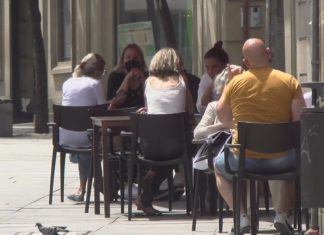 A hostalería galega dividirase en dous niveis de restricións en función das medidas que tomen nos locais