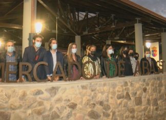 Meis estrea a súa renovada praza de abastos