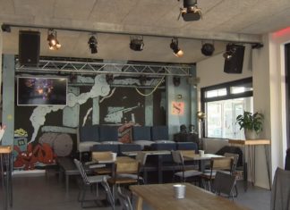 A música e a arte cobran protagonismo en Vilanova coa nova taberna cultural A Cofradía A música e a arte cobran protagonismo en Vilanova coa nova taberna cultural A Cofradía