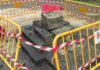 Un vehículo esnaquiza o cruceiro de Santo Tomé de Meis tras unha colisión Un vehículo esnaquiza o cruceiro de Santo Tomé de Meis tras unha colisión