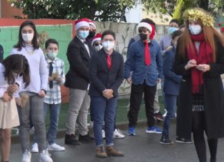 O CEIP de Vilaxoán celebra por adiantado a chegada do ano novo O CEIP de Vilaxoán celebra por adiantado a chegada do ano novo