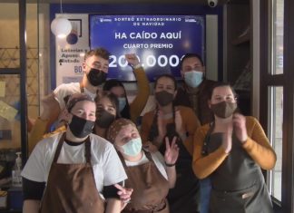 O cuarto premio da lotaría deixa en Caldas 3,7 millóns de euros e un boleto de 20 mil en Meis O cuarto premio da lotaría deixa en Caldas 3,7 millóns de euros e un boleto de 20 mil en Meis