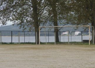 Cambados pedirá unha concesión a Costas para poder manter o campo de fútbol de Castrelo Cambados pedirá unha concesión a Costas para poder manter o campo de fútbol de Castrelo